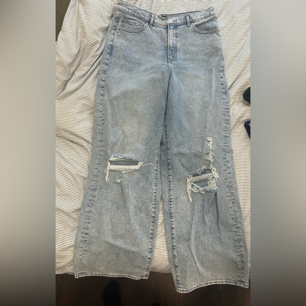 Express 90s Wide Leg Super High Rise Ripped Jeans 12R